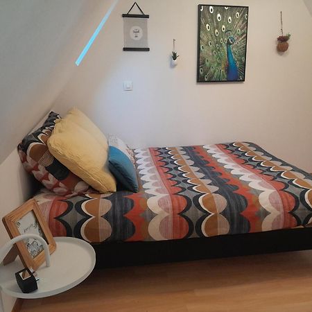 Duplex Charmant Au Coeur De Levroux Exteriör bild