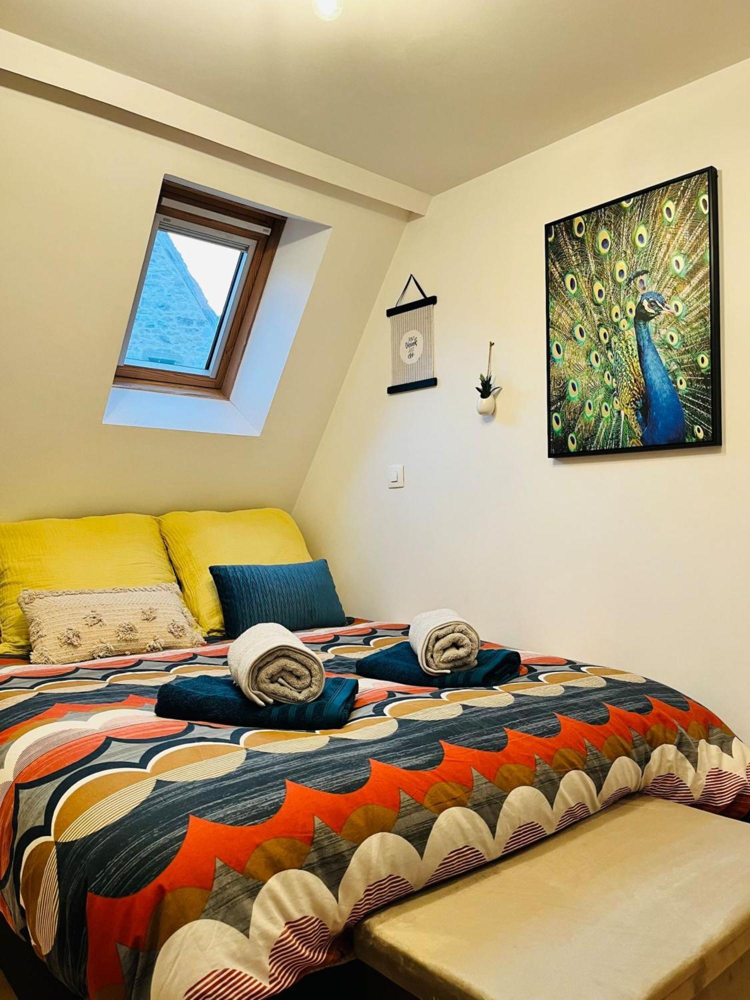 Duplex Charmant Au Coeur De Levroux Exteriör bild